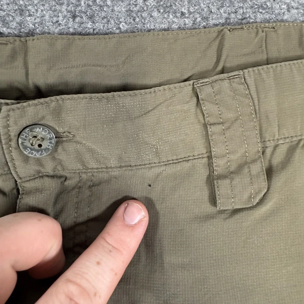 The North Face Shorts Mens Large Brown Lightweight Outdoors Hiking‎ Cargo Nylon